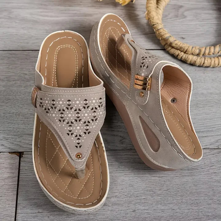 KATIARA - SANDALIAS CUÑA ELEGANTES Y CÓMODAS