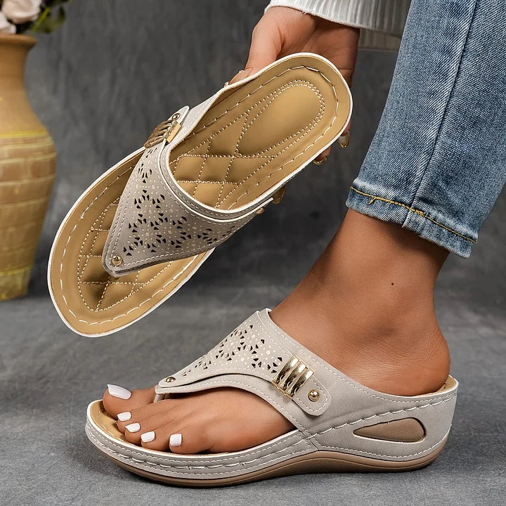 KATIARA - SANDALIAS CUÑA ELEGANTES Y CÓMODAS