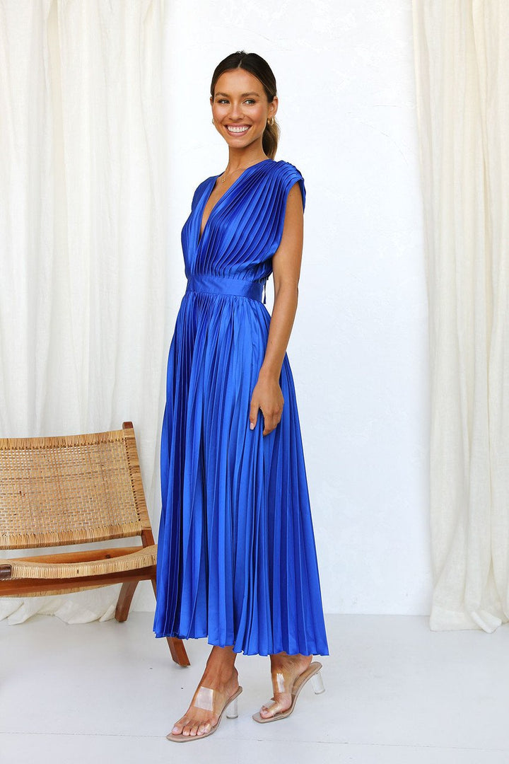MADISYN - VESTIDO CON FALDA PLISADA Y ESCOTE EN V FLUIDO