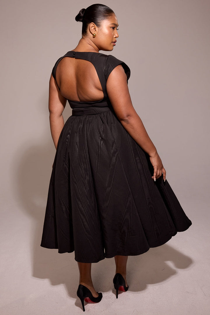 FRANCHESCA - VESTIDO GLAMOROSO SIN ESPALDA