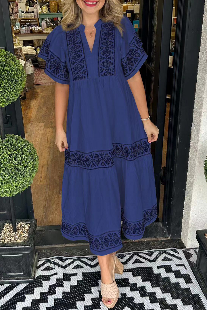 ESTELLA - VESTIDO EN LÍNEA A CON ESCOTE EN V Y PATCHWORK GEOMÉTRICO