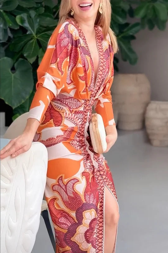 EUGENIA - VESTIDO CON ESTAMPADO INSPIRADO EN BRASIL, FRUNCIDO Y CON ABERTURA