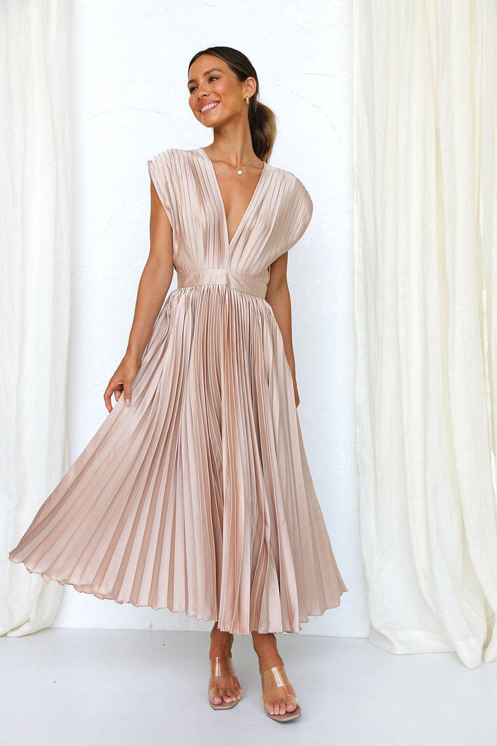 MADISYN - VESTIDO CON FALDA PLISADA Y ESCOTE EN V FLUIDO