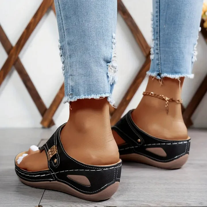KATIARA - SANDALIAS CUÑA ELEGANTES Y CÓMODAS