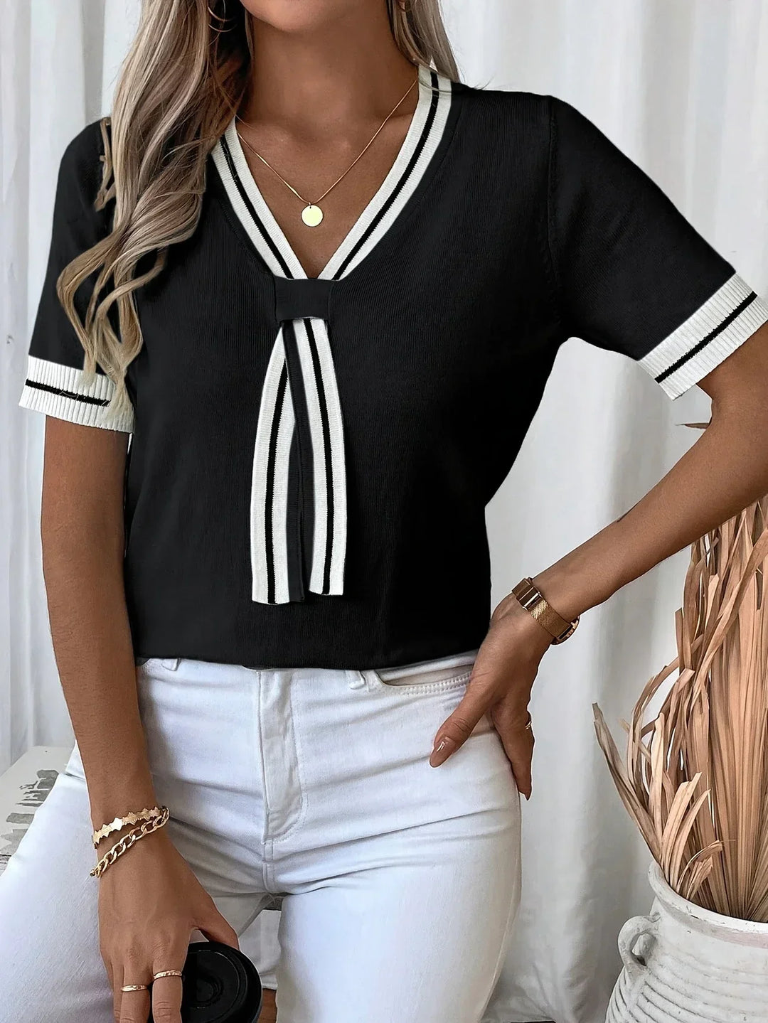 CLAUDE - TOP DE ELEGANCIA ACOGEDORA CON ESCOTE EN V
