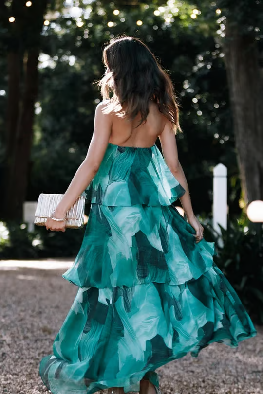 Chelsea - Vestido Maxi Estampado con Volantes y Hombros Descubiertos
