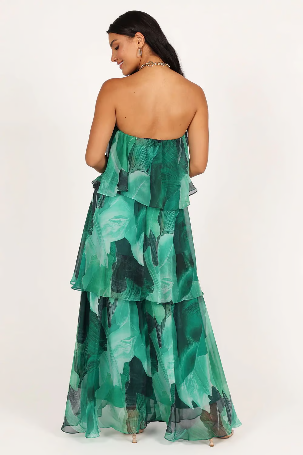 Chelsea - Vestido Maxi Estampado con Volantes y Hombros Descubiertos