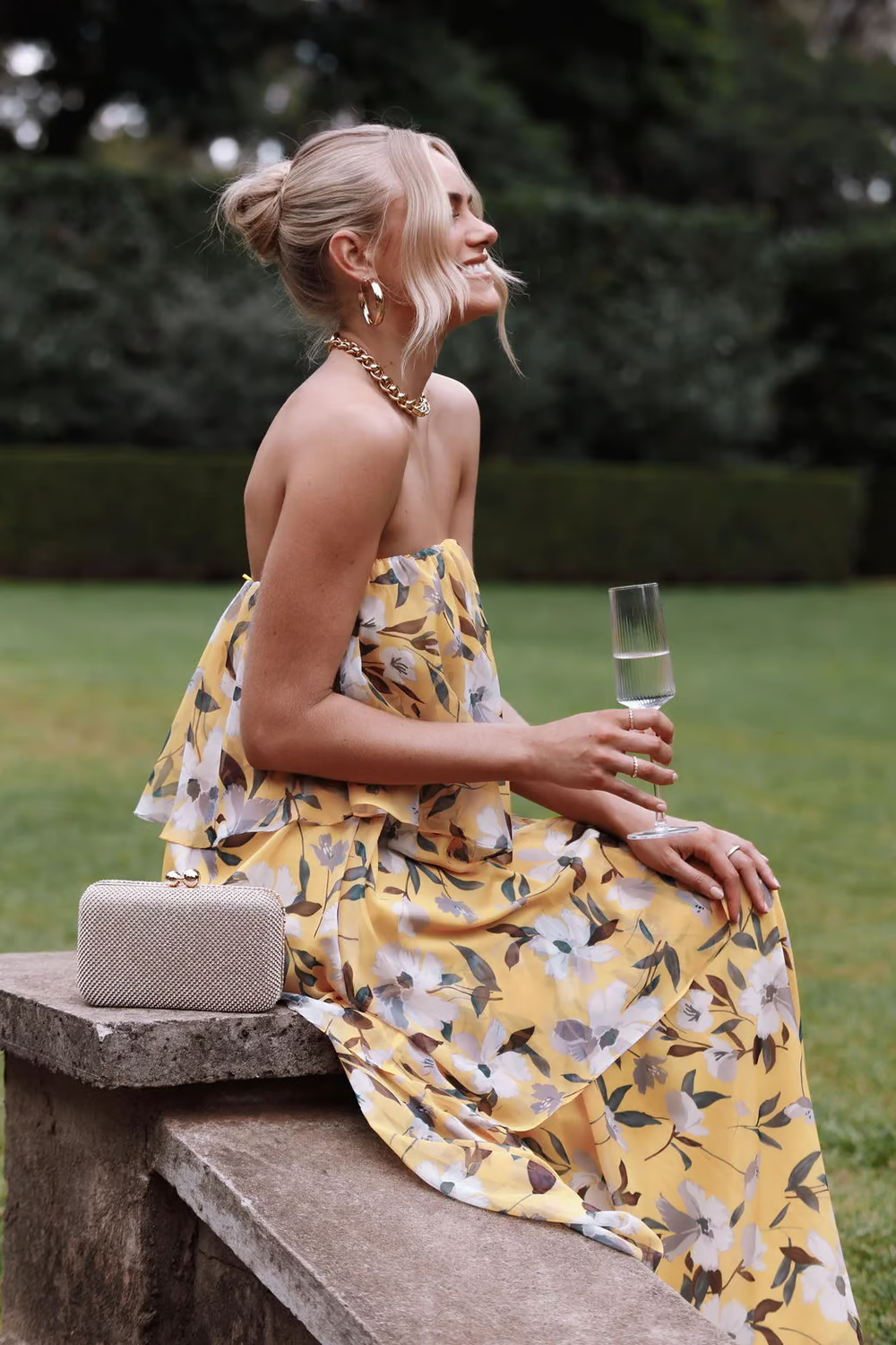 Chelsea - Vestido Maxi Estampado con Volantes y Hombros Descubiertos