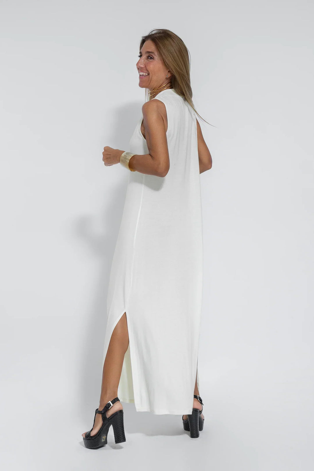 VIVIEN - VESTIDO QUE REALZA LA FIGURA CON CHALECO