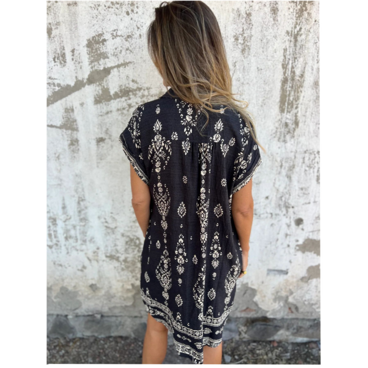 MIKELA - VESTIDO ESTAMPADO DE AJUSTE RELAJADO CON BOLSILLOS