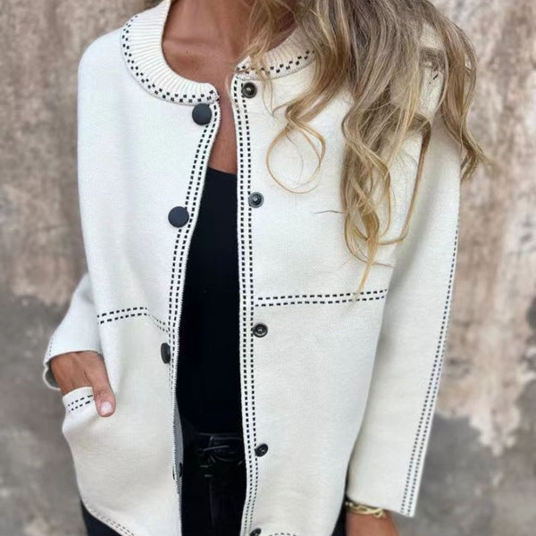LYKA - CARDIGAN CLÁSICO CON BOTONES