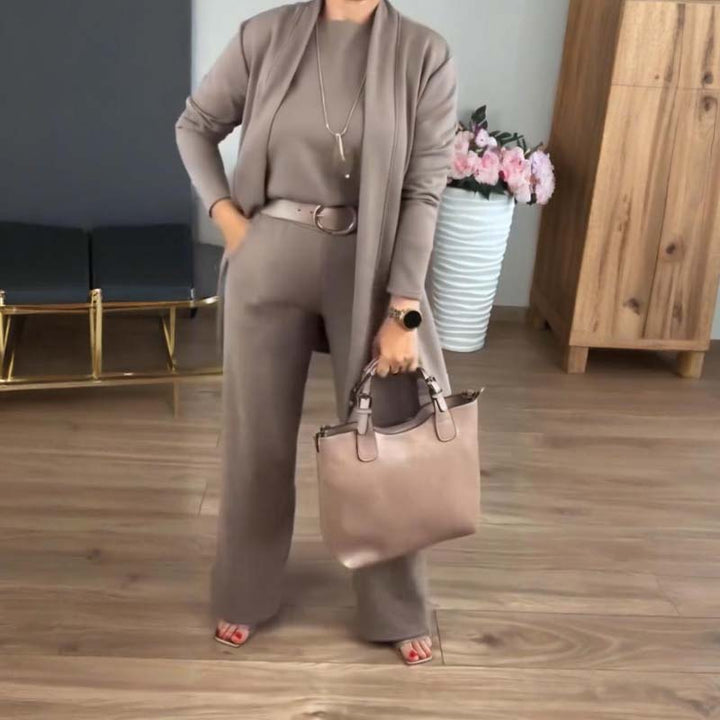 NATALIE - CONJUNTO CLÁSICO DE 3 PIEZAS CON CARDIGAN, TOP Y PANTALONES